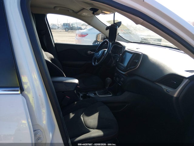 2016 JEEP CHEROKEE 1C4PJLCB0GW377025 Photo 4