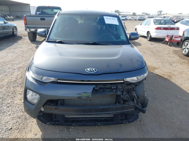 KNDJ23AU6L7716527 KIA SOUL LX