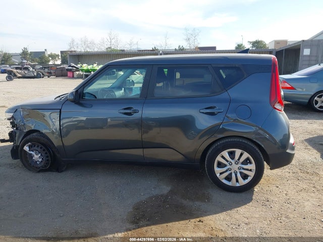 KNDJ23AU6L7716527 KIA SOUL LX