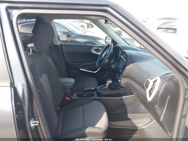 KNDJ23AU6L7716527 KIA SOUL LX