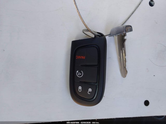 1C4PJLDB8GW338892 Jeep Cherokee Limited