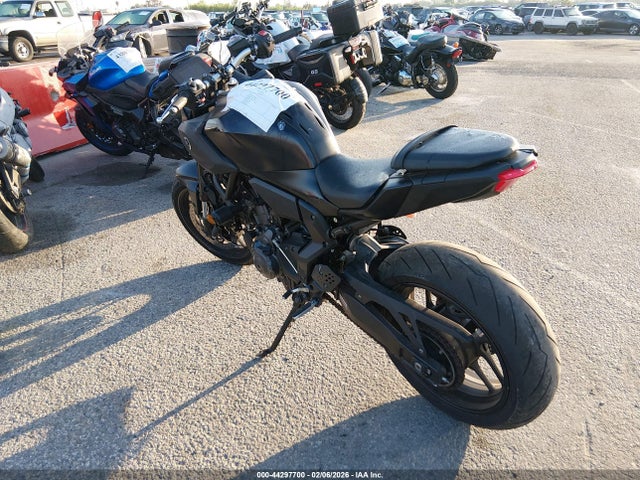JYARM48Y7SA000311 Yamaha Mtn690 C