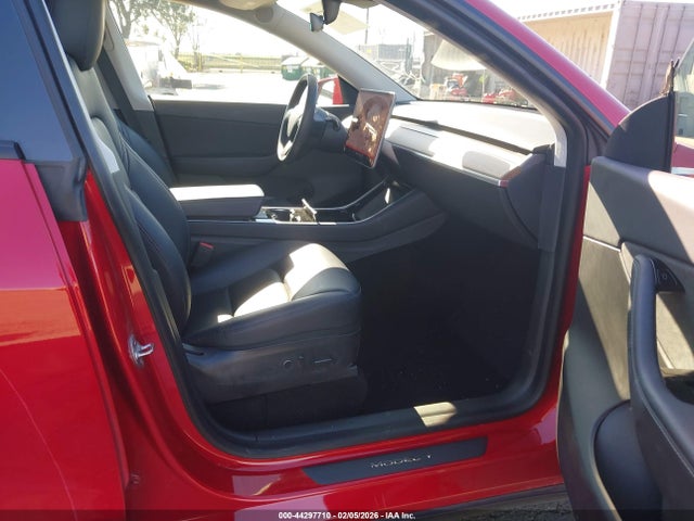 2021 TESLA MODEL Y 5YJYGDEE0MF090171 Photo 4