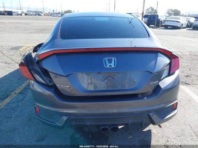 2HGFC4B82KH305219 Honda Civic Sport