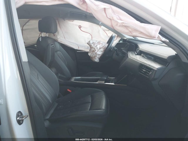 2021 AUDI E-TRON WA1AAAGE2MB007500 Photo 4