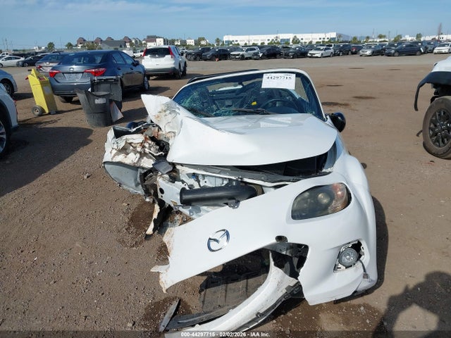 Mazda Mx-5 Miata Club 2014 JM1NC2LF4E0234125 Image 13