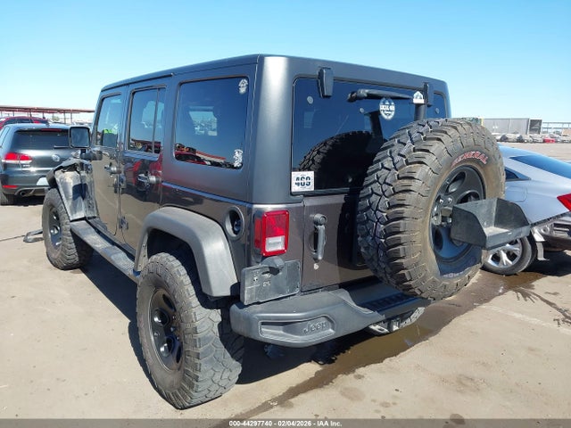 1C4BJWDG0HL607798 Jeep Wrangler Unlimited Sport 4x4