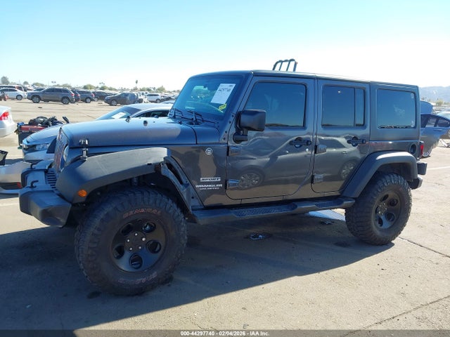 1C4BJWDG0HL607798 Jeep Wrangler Unlimited Sport 4x4
