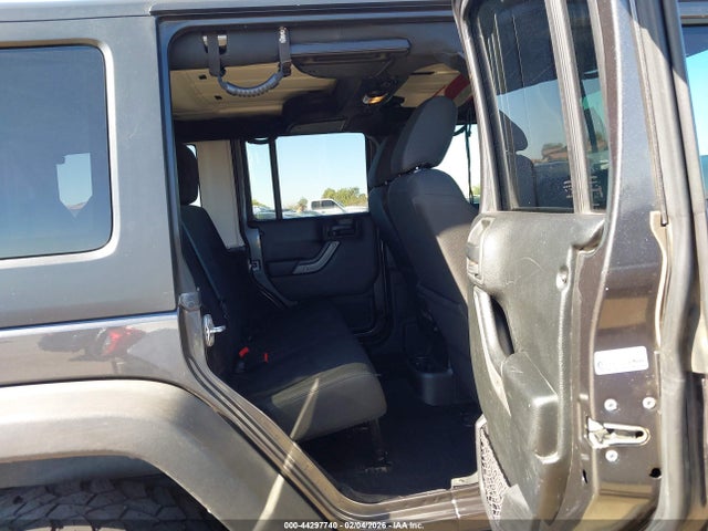 1C4BJWDG0HL607798 Jeep Wrangler Unlimited Sport 4x4