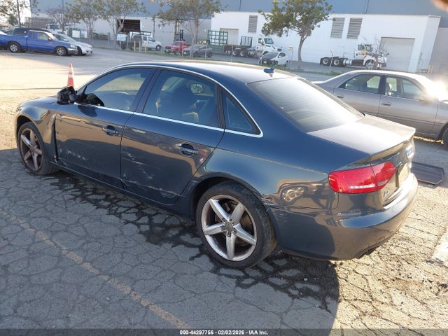 2011 AUDI A4 WAUFFAFL2BN029986 Photo 2