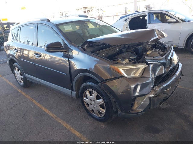 Toyota RAV4 LE 2016 JTMZFREVXGJ082385 Image 1