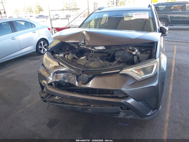 Toyota RAV4 LE 2016 JTMZFREVXGJ082385 Image 6