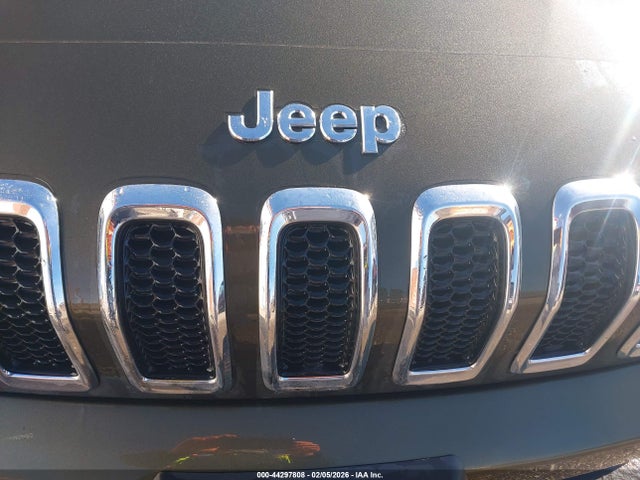 1C4PJMCB3FW551643 Jeep Cherokee Latitude