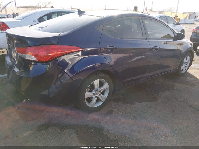 2013 HYUNDAI ELANTRA 5NPDH4AE8DH357933 Photo 3