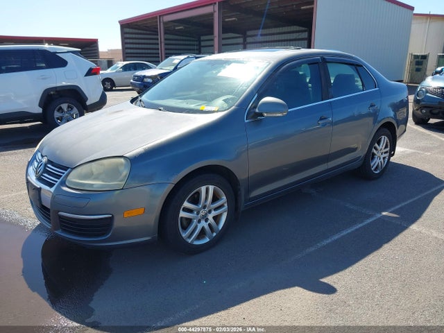2007 Volkswagen Jetta Wolfsburg Edition მანქანა იყიდება აუქციონზე, vin: 3VWEF81K87M058557, აუქციონის ნომერი: 44297875