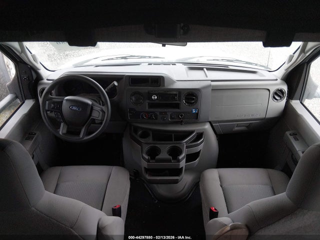 Ford E-450 Cutaway 2022 1FDXE4FN7NDC30527 Image 17