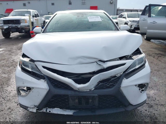 4T1B11HK1KU732808 Toyota CAMRY SE