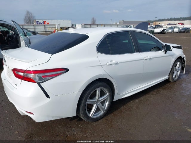 4T1B11HK1KU732808 Toyota CAMRY SE