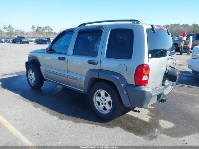 2003 JEEP LIBERTY 1J4GL48K73W636705 Photo 2