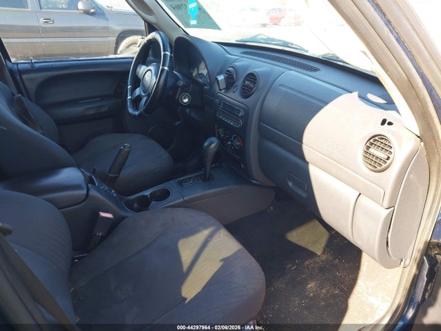 2003 JEEP LIBERTY 1J4GL48K73W636705 Photo 4