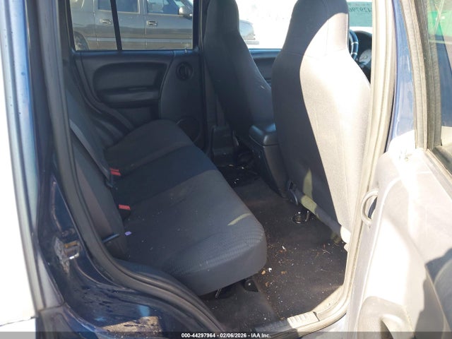 2003 JEEP LIBERTY 1J4GL48K73W636705 Photo 7