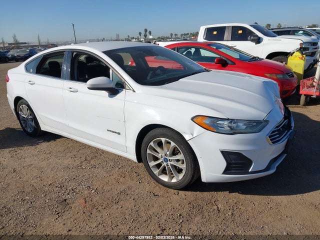Ford Fusion Hybrid Se 2019 3FA6P0LU1KR208174 zdjęcie główne