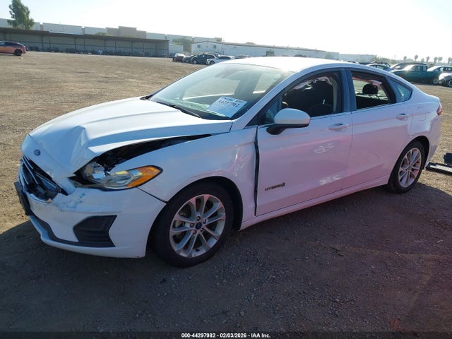 Ford Fusion Hybrid Se 2019 3FA6P0LU1KR208174 Image 2