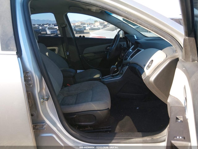 1G1PC5SB6F7173824 Chevrolet Cruze 1lt Auto