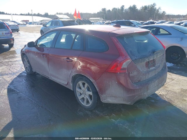 2015 VOLVO V60 YV1612SA6F1187976 Photo 2