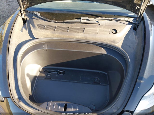2019 Tesla Model 3 Long Range/performance მანქანა იყიდება აუქციონზე, vin: 5YJ3E1EB0KF526762, აუქციონის ნომერი: 44298085