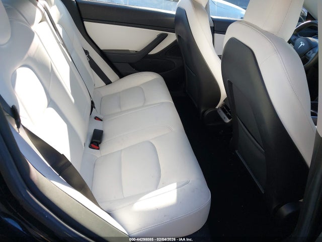 2019 Tesla Model 3 Long Range/performance მანქანა იყიდება აუქციონზე, vin: 5YJ3E1EB0KF526762, აუქციონის ნომერი: 44298085