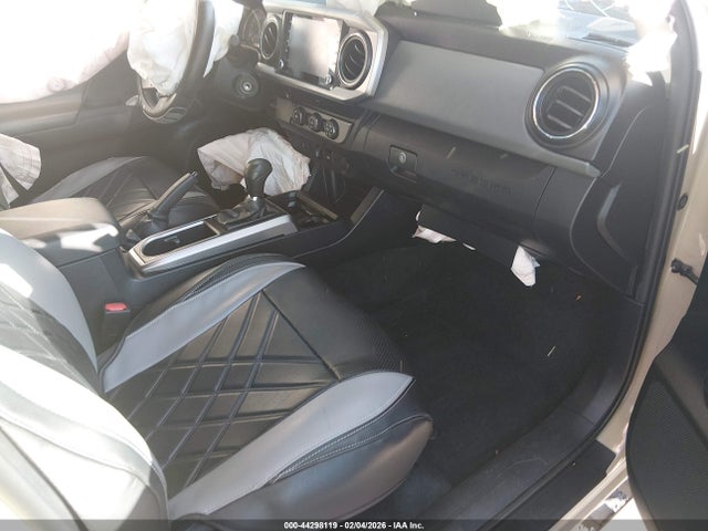 3TMAZ5CN0LM121269 Toyota Tacoma Sr5 V6