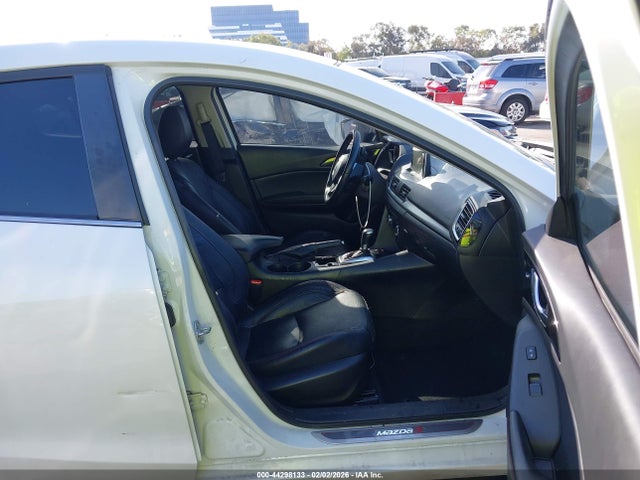 JM1BM1W3XE1141390 Mazda Mazda3 S Grand Touring
