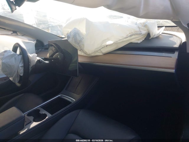 2023 TESLA MODEL 3 5YJ3E1EA7PF428892 Photo 4