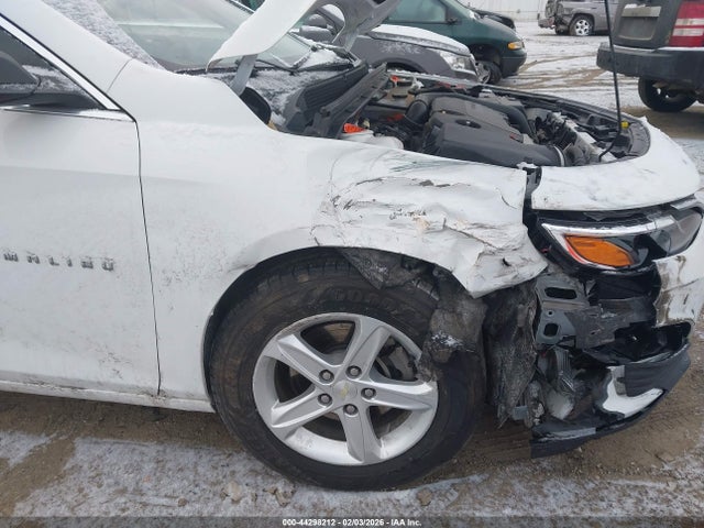 1G1ZC5ST7KF126738 Chevrolet Malibu 1fl