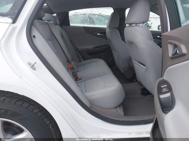 1G1ZC5ST7KF126738 Chevrolet Malibu 1fl
