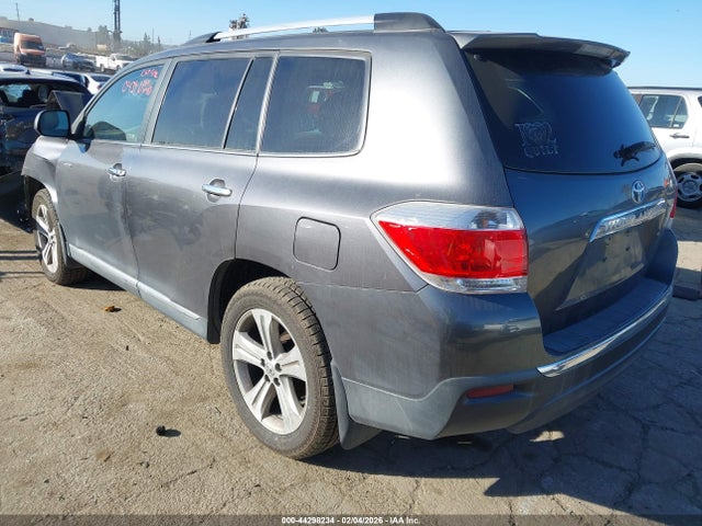 2013 TOYOTA HIGHLANDER 5TDYK3EH1DS130434 Photo 2