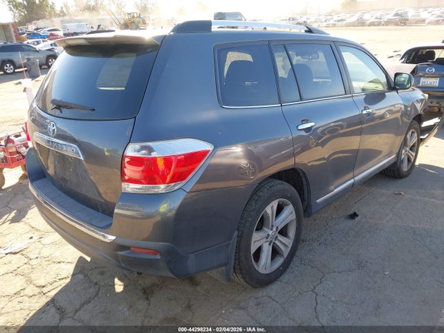 2013 TOYOTA HIGHLANDER 5TDYK3EH1DS130434 Photo 3