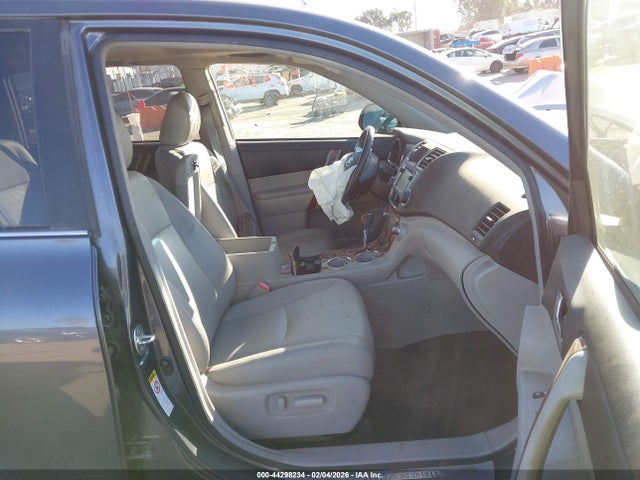 2013 TOYOTA HIGHLANDER 5TDYK3EH1DS130434 Photo 4