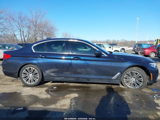 2019 Bmw 530i Xdrive მანქანა იყიდება აუქციონზე, vin: WBAJA7C58KG912061, აუქციონის ნომერი: 44298239