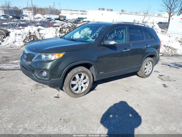 2011 KIA SORENTO 5XYKTDA12BG144029 Photo 1