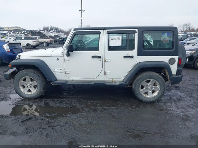 44298258 :رقم المزاد ، 1C4BJWKG1FL672451 vin ، 2015 Jeep Wrangler Unlimited Sport Rhd مزاد بيع