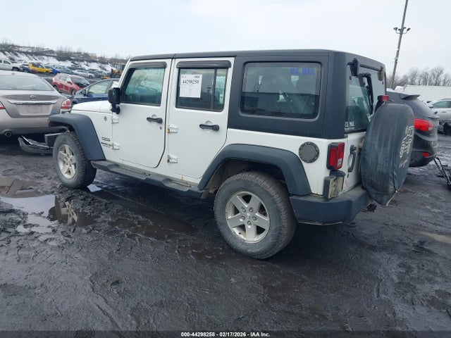2015 JEEP WRANGLER UNLIMITED 1C4BJWKG1FL672451 Photo 2