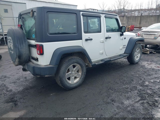 2015 JEEP WRANGLER UNLIMITED 1C4BJWKG1FL672451 Photo 3