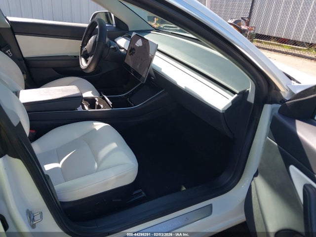 2020 TESLA MODEL 3 5YJ3E1EA5LF741109 Photo 4