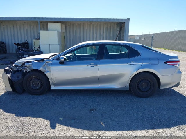 4T1B31HK2JU503451 Toyota Camry Hybrid Le