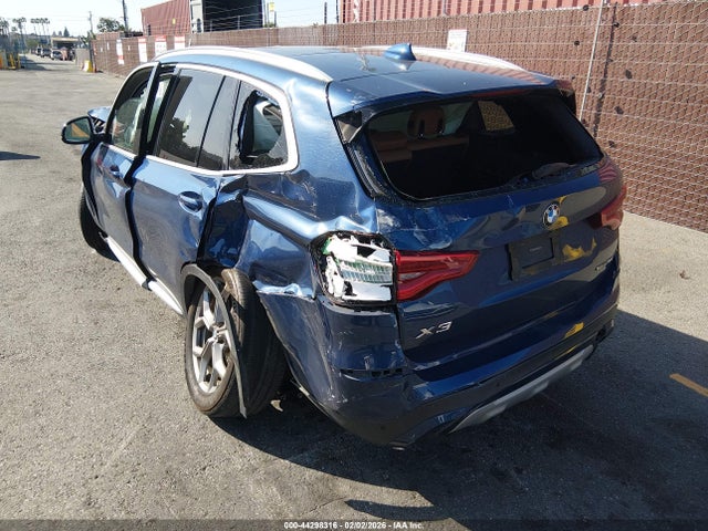 2020 BMW X3 5UXTY3C00LLU72820 Photo 2