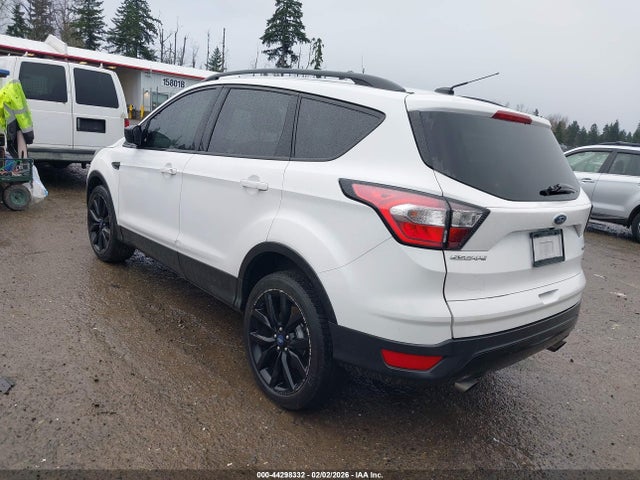 1FMCU9GD0JUC59818 Ford ESCAPE SE