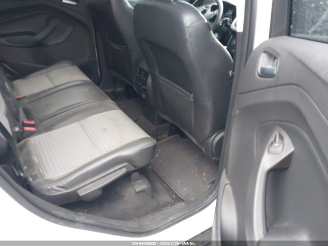 1FMCU9GD0JUC59818 Ford ESCAPE SE