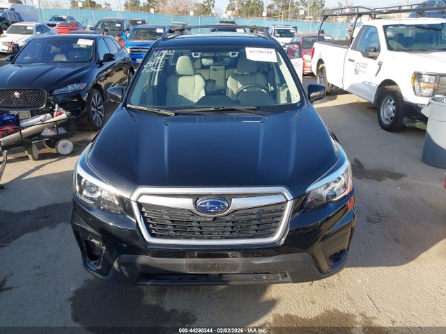 2019 Subaru Forester Premium მანქანა იყიდება აუქციონზე, vin: JF2SKAEC7KH524585, აუქციონის ნომერი: 44298344